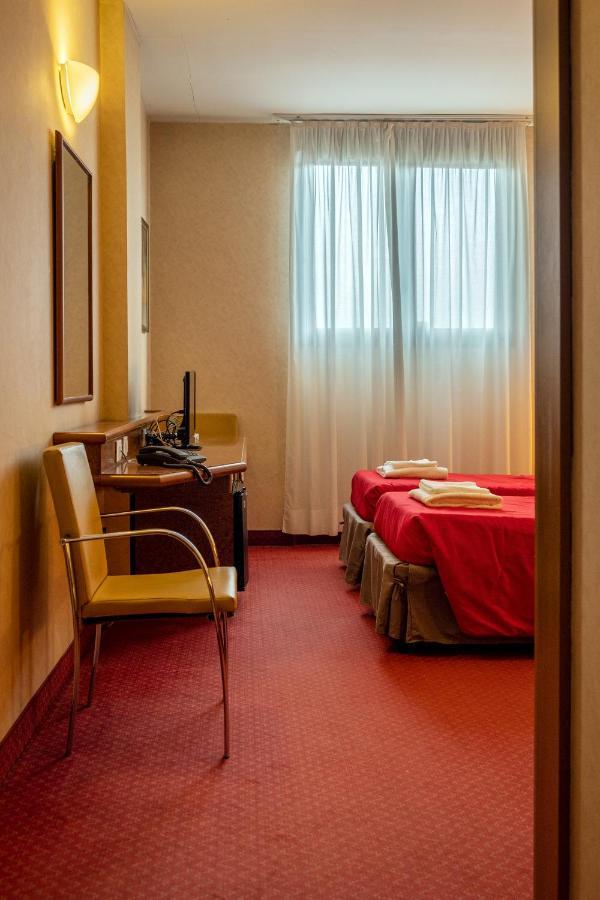 Meditur Hotel Pisa Migliarino Pisano Exterior foto